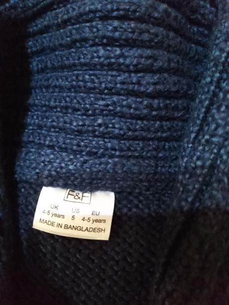 Sveter + košeľa, 116