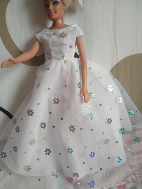 Šaty pre babiku barbie,