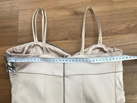 Luxusne satenove bezovozlate saty, xs