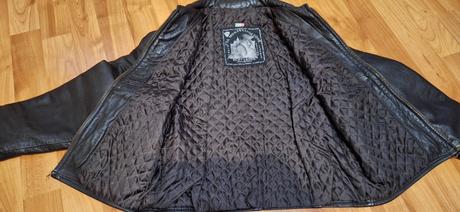 Kožená bunda, 128