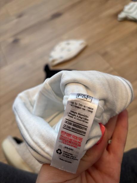 Novorodenecké čipaky, 56