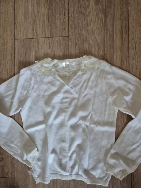 Biely svetrik v.128, 128