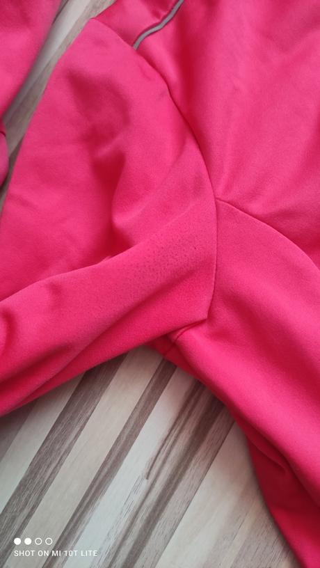 Bunda funkčná, crivit,s