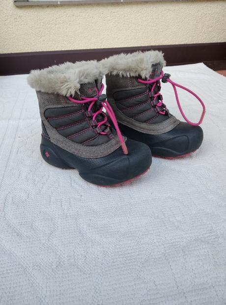 Snehule columbia, columbia,27