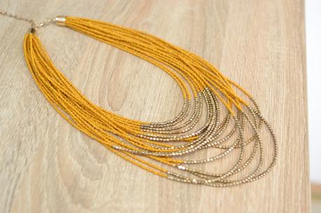 Žlto-zlatý korálkový náhrdelník, h&m