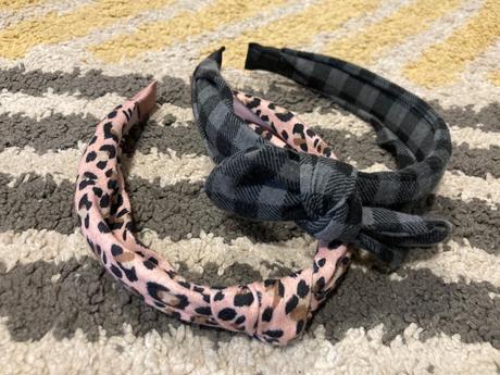 Károvaná a leo čelenka 134/152, takko