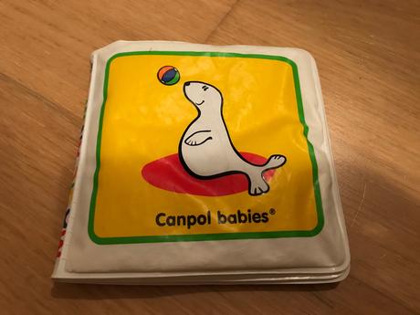 Knižka meniaca farbu,