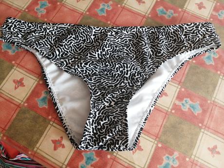 Mam na predaj plavky, 38