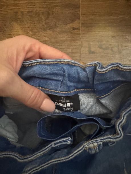 Elastické rifle, takko,146