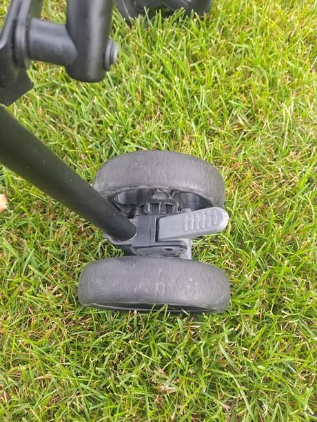 Cestovný skladací kočík, 