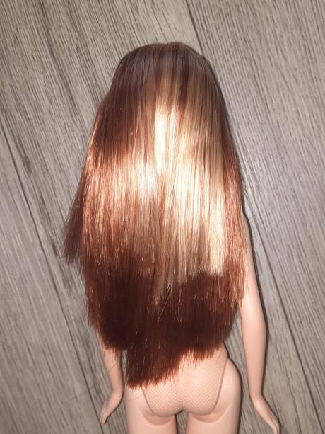 Barbie fashion fever drew ryšavka 2004,