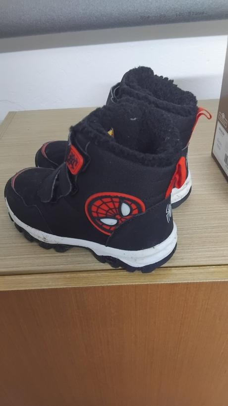 Čižmy spiderman č.31 blikajúce, marvel,31