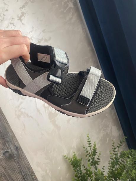 Sandale reserved, reserved,32