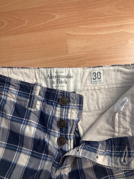 Kratase v 30, abercrombie&fitch,30