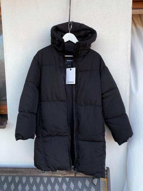 Dámska puffer bunda, pull&bear,s