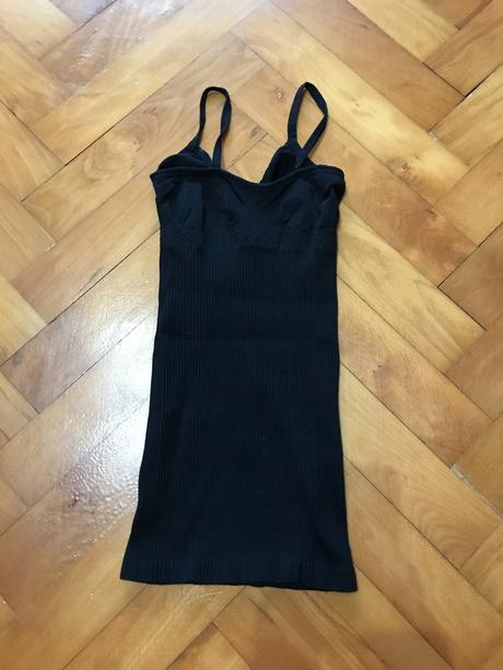 Čierne sťahovacie tielko, l