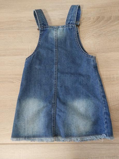 Riflové šaty na traky 104, 104