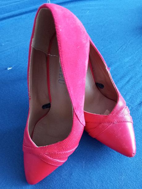 Červené lodicky, 36