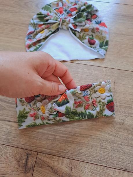 Turban a čelenka, 86