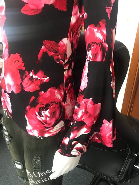 Tričko s dekoratívnym dekoltom, 36/38, bonprix,38