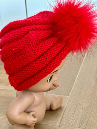 Krasny vlneny turban, 62
