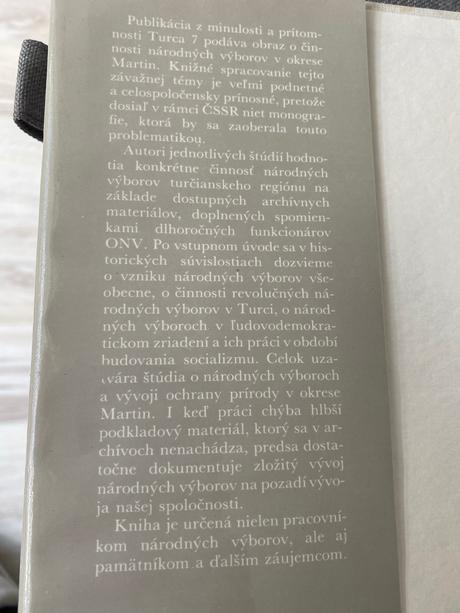 Stará kniha z minulosti a prítomnosti turca martin,