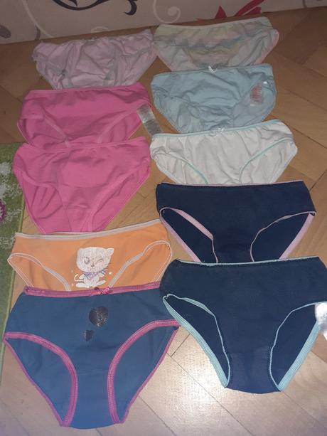 Sada 10 ks nohavičiek veľ. 110 až 122, na 5-7 r, 110