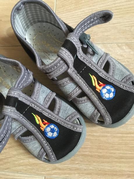 Sandále nazo veľ 23, nazo,23