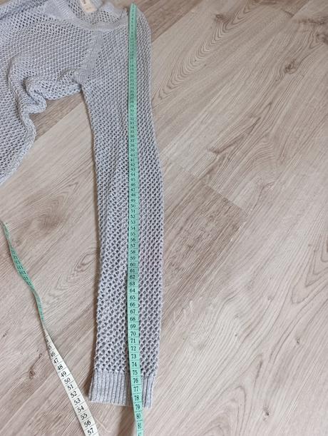 Krásny svetrík, hollister,s