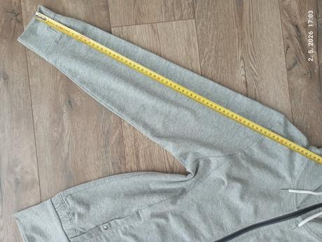 Príjemná mikina (už s poštou), helly hansen,s