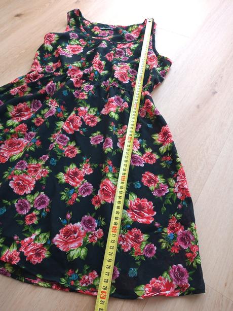 Kvetované letné šaty, terranova,s