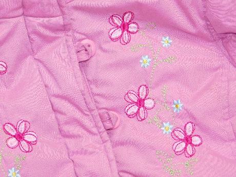 Pekna bunda s odonimatelnou kapucnou, 92