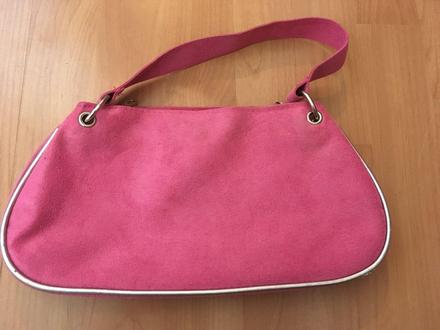 Ružová kabelka, 