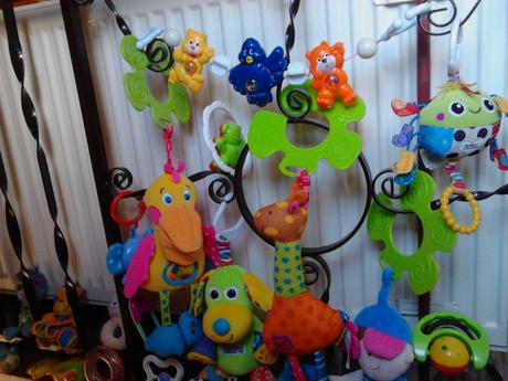 Detské hračky a hrkálky pre malé detičky,