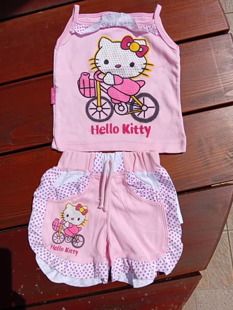 Set tielko a kraťasy, 80