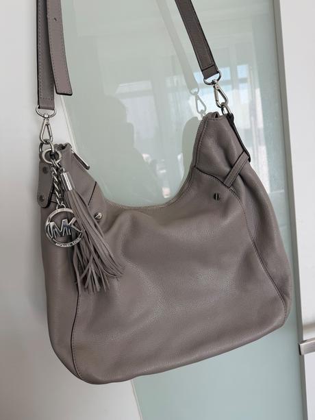 Sivá kabelka michael kors, michael kors