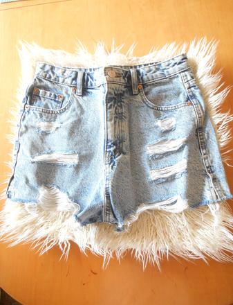 Dierované riflové kraťasy sinsay veľ.38, sinsay,38