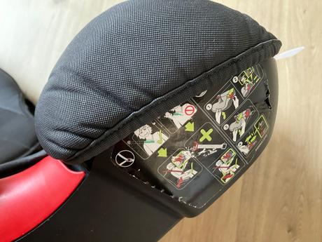 Autosedačka, britax