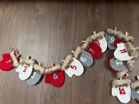 Adventný kalendár na zavesenie, 