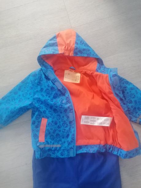 Nepremokavá súprava do dažďa, 98