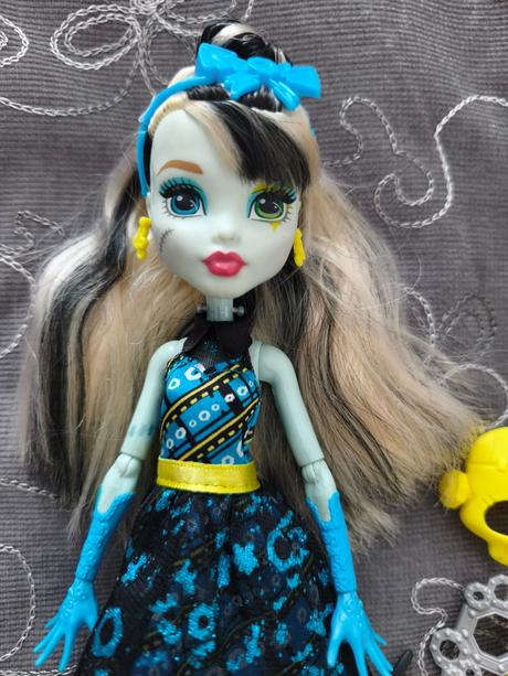 Bábika monster high - frankie stein,