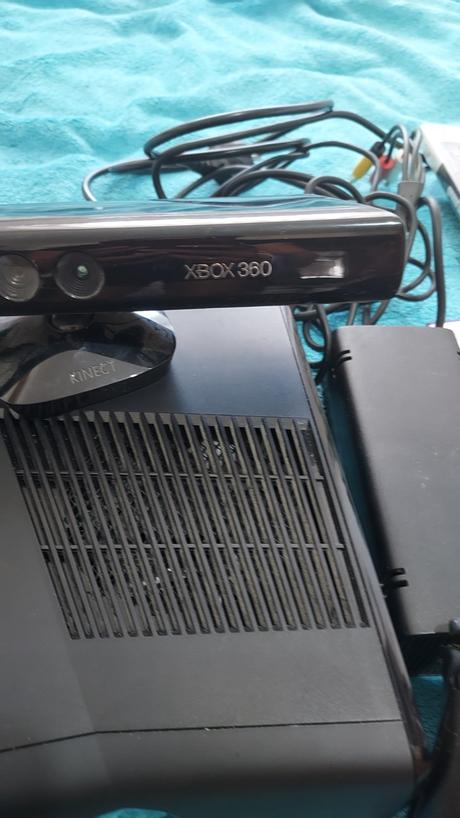 Xbox 360 aj so senzorom,