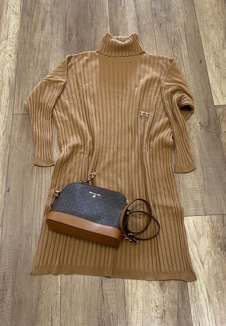 Svetrikové šaty, s