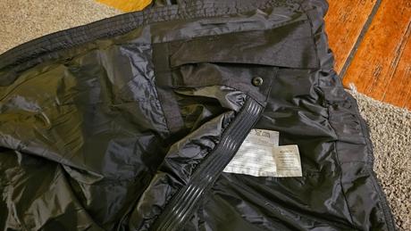 Bunda zimná kvalitná športová, s