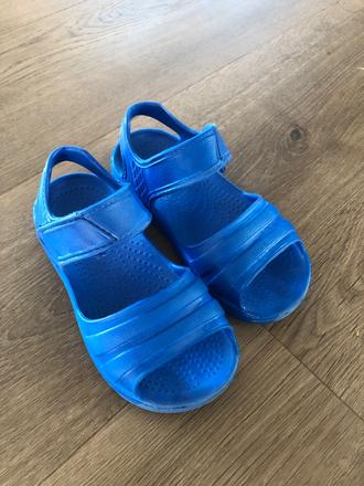 Sandale makkucke, 29