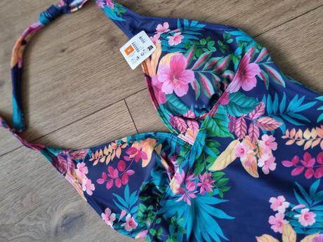 Farebné prekrásne plavky decathlon 36, decathlon,36