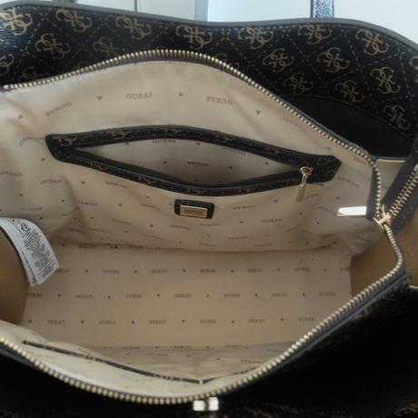 Kabelka guess, guess