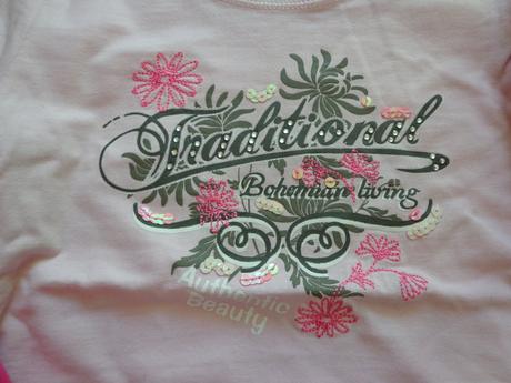 Tričká, sukňa a vesta, 104–116