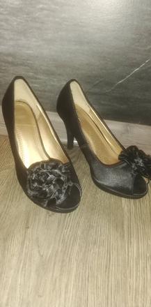 Čierne lodičky veľkosť 35, 35