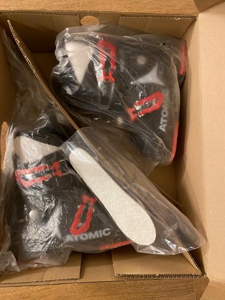 Lyžiarky atomic hawk (mp 19 - 19,5), atomic,30